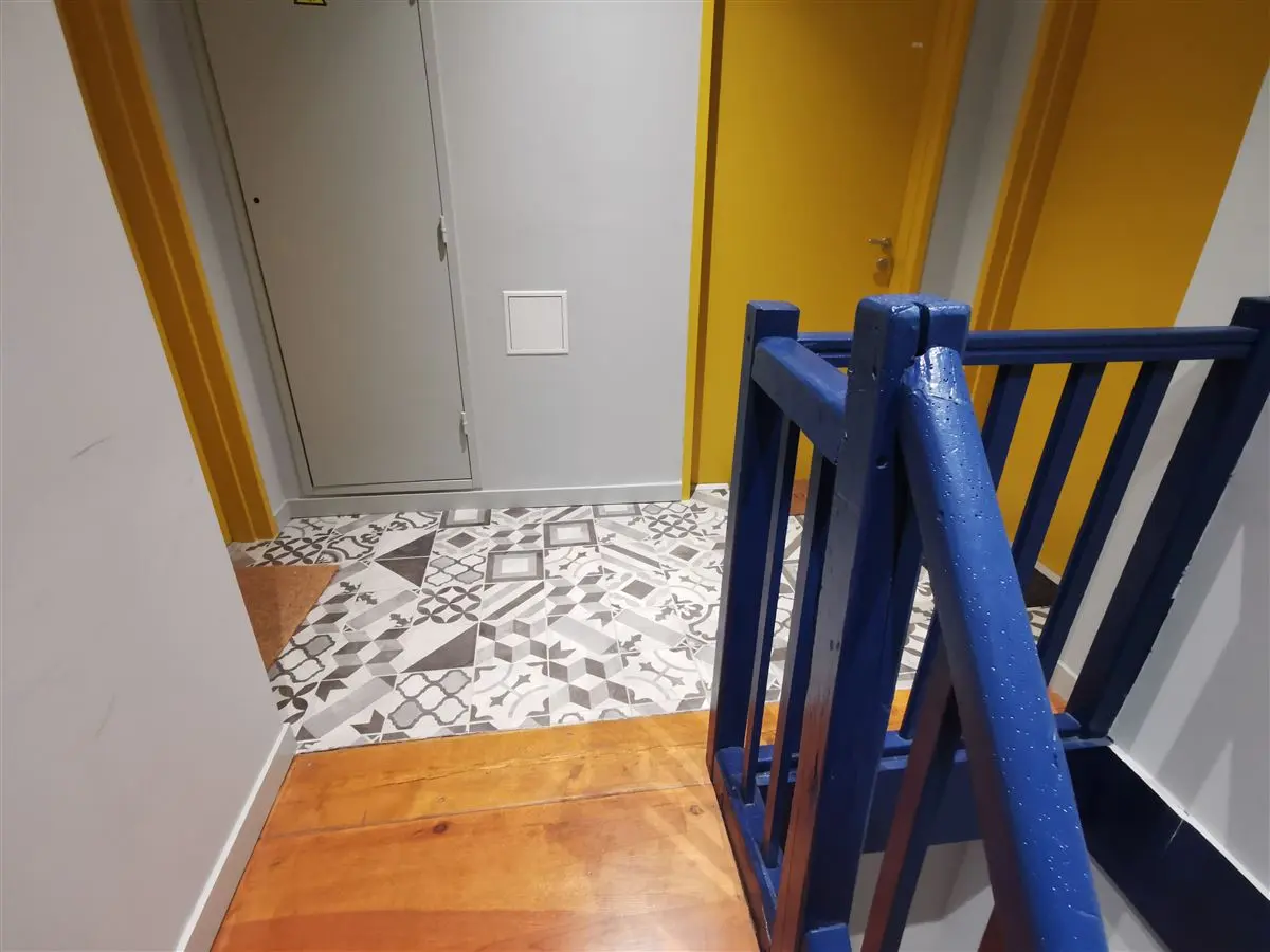 Palier d'immeuble propre — entretien de copropriété