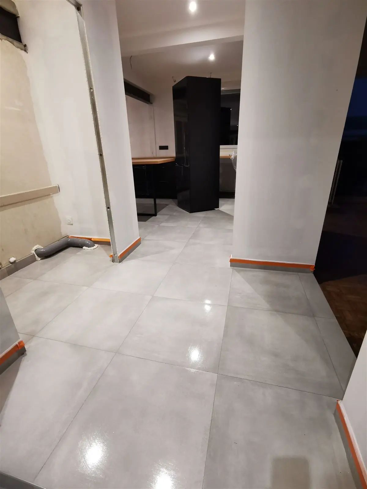 Sols neufs nettoyés après travaux