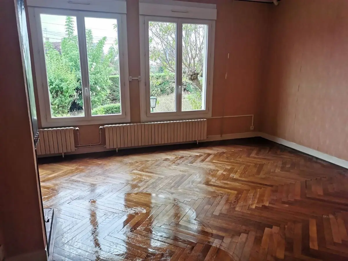 Parquet point de Hongrie après nettoyage professionnel